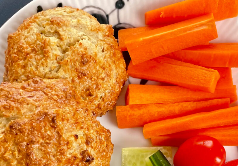 Proteinboller med hytteost er nemme at lave. Her er opskriften på proteinboller fra Superfit Mor.