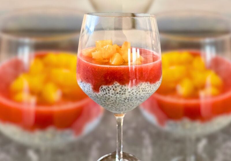 Overnight Oats med protein find opskriften her. Særlig god for kvinder 40+ perimenipause fordi der er 31 gram protein pr. portion